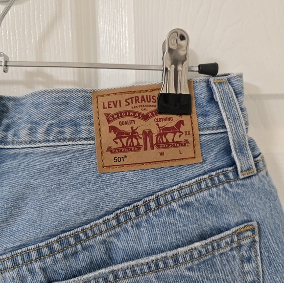 Levi's 501 Original Denin Cut Off Jean Shorts Size 27 - Picture 6 of 9